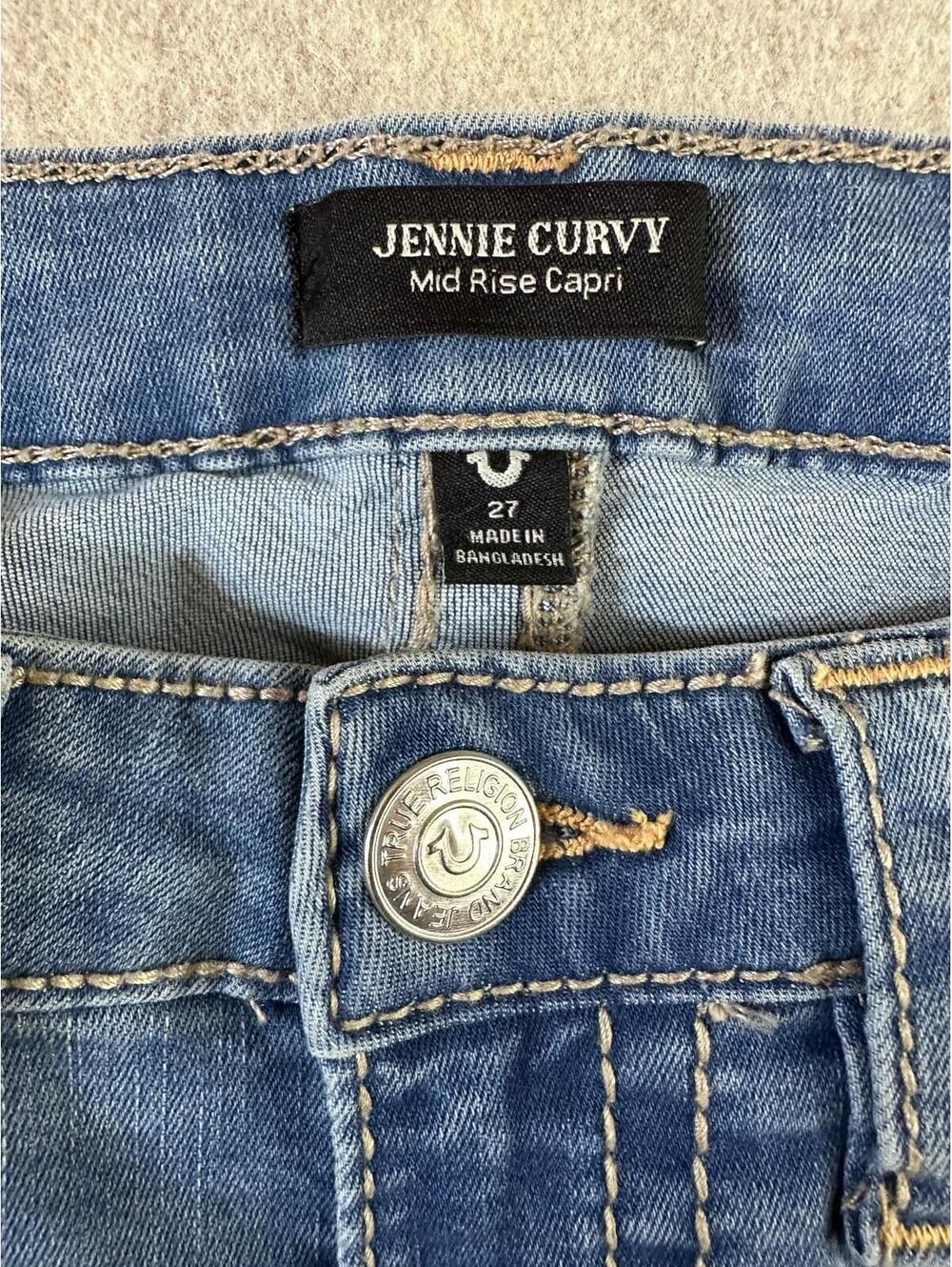 TRUE RELIGION Jennie Curvy Mid Rise Capri Blue Jeans Size 27 Medium Wash Cuffed - Picture 2 of 9